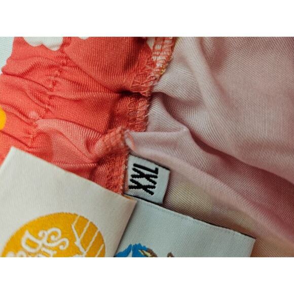 ITSSNOWDAY Snowday Red Snowflake Shorts XXL with Bag and Tags - Picture 6 of 15